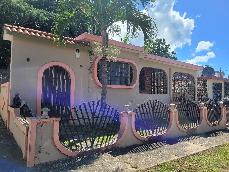 Ruby Realty 308 QUINTO CENTENAR