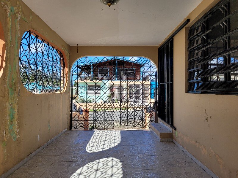 Ruby Realty 308 QUINTO CENTENAR