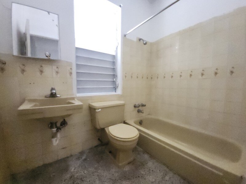 BAÑO 1