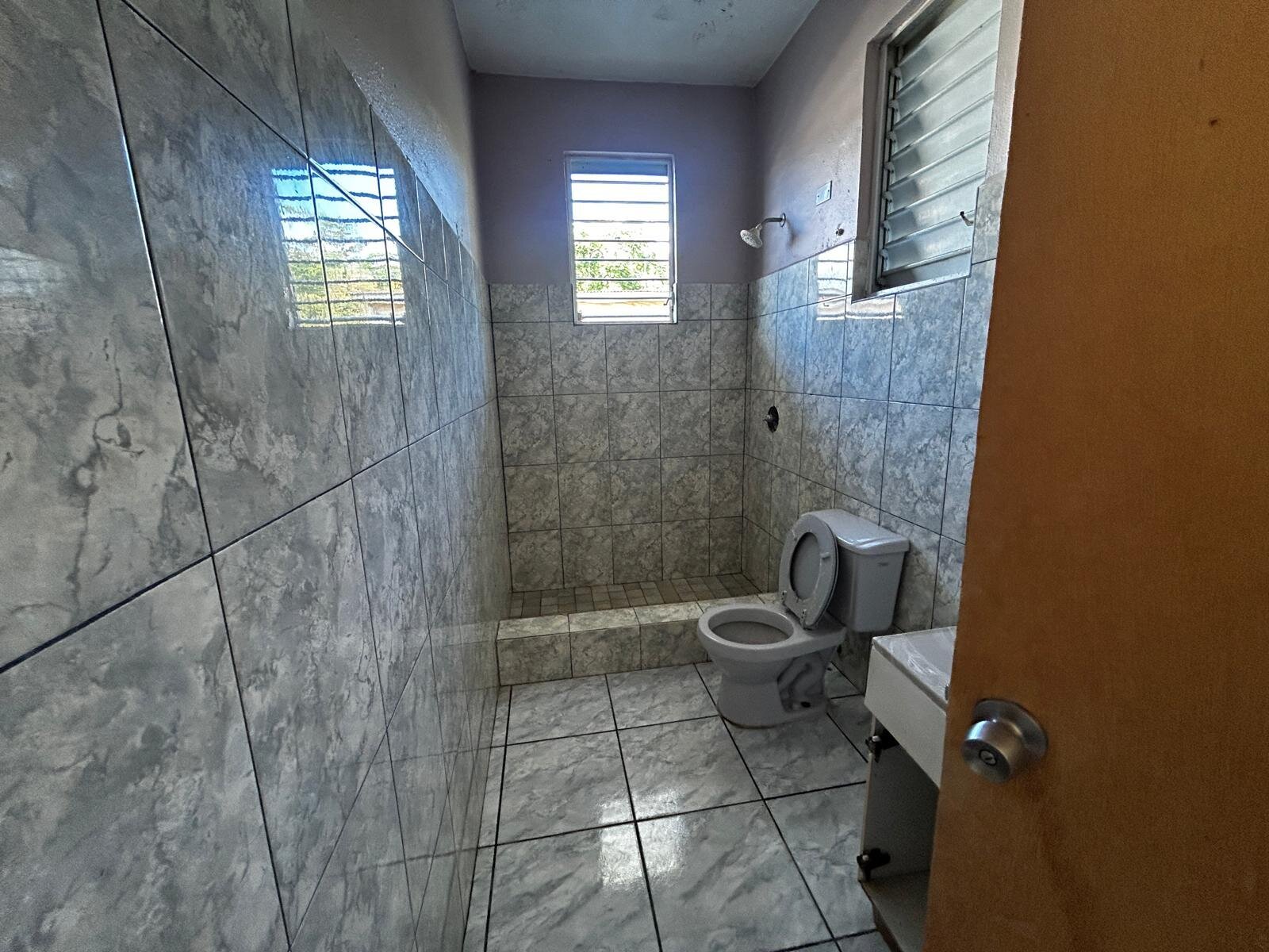 BAÑO 1