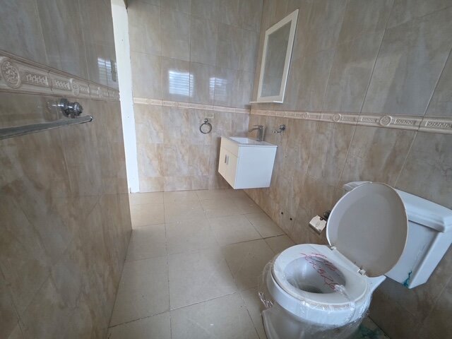 BAÑO (2)