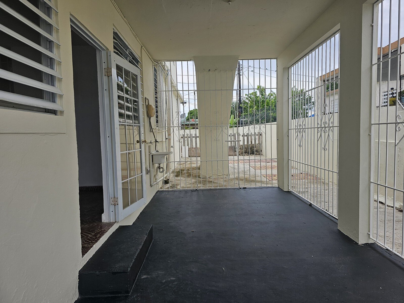 ENTRADA PRINCIPAL VISTA 1