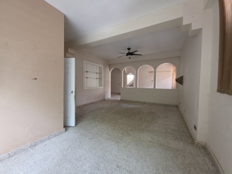 SALA (1)
