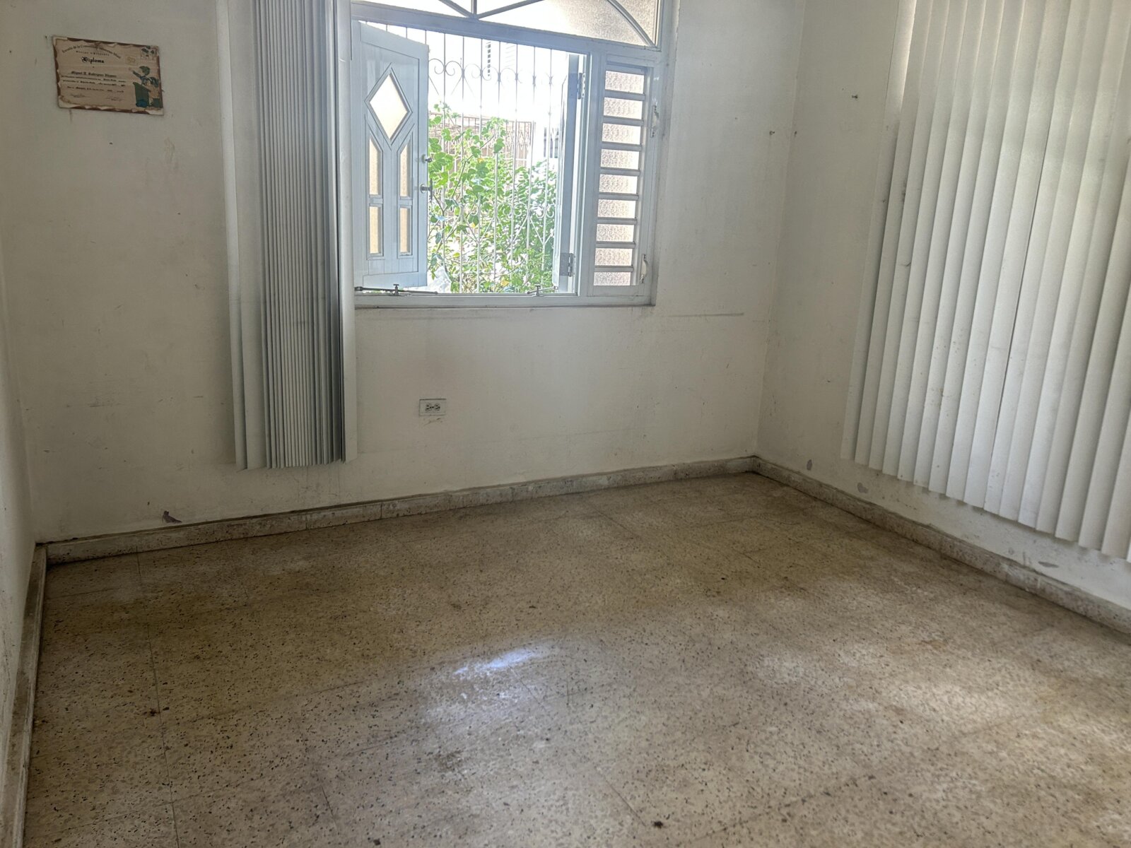 SALA (2)