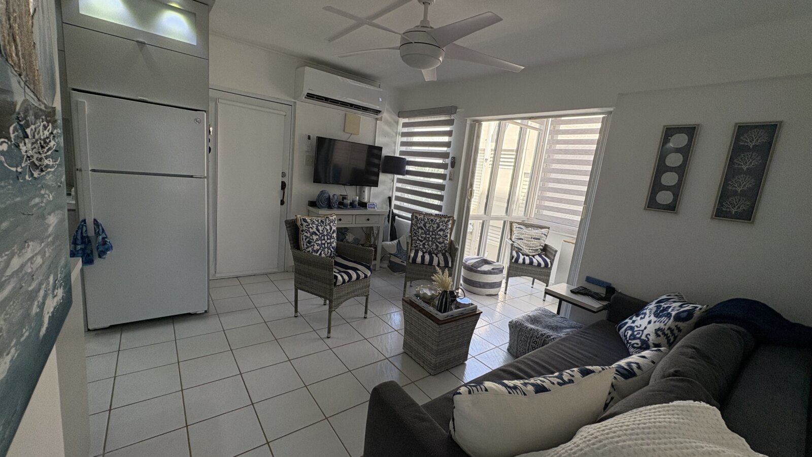 SALA (3)