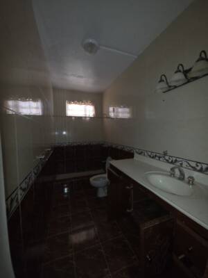 BAÑO (2)