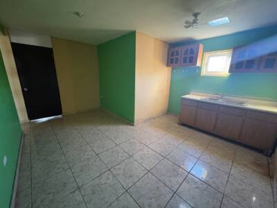 UTILITY ROOM (2)